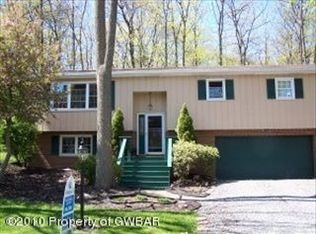 125 Armstrong Dr, Shavertown, PA 18708