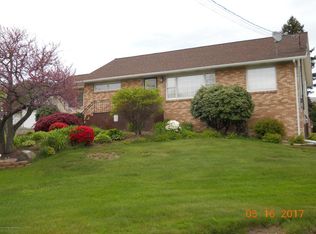 816 Bernard Ave, Clarks Summit, PA 18411