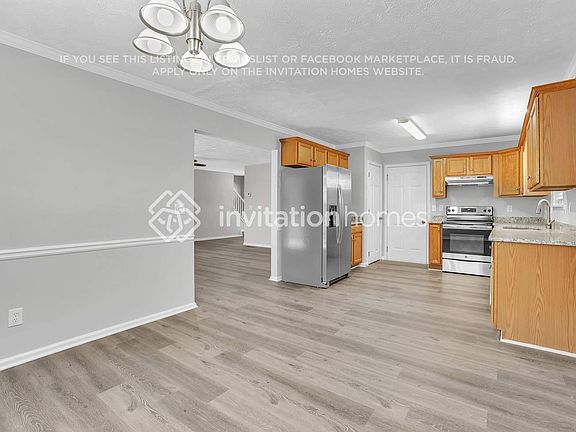 5th image of 3528 Madison Farm Way