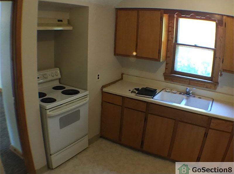 1st image of 809 East Ave