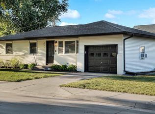 212 W Waring St, Valley, NE 68064