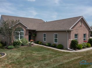 7338 Sailfish Ct, Maumee, OH 43537