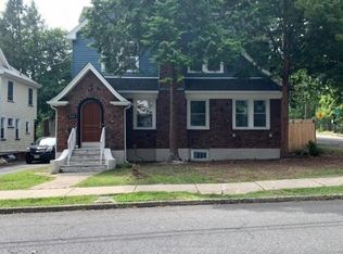 444 Billington Rd, Teaneck, NJ 07666