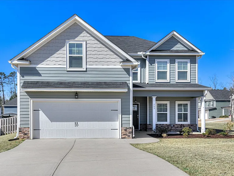 705 Navan Ln — Photo 1