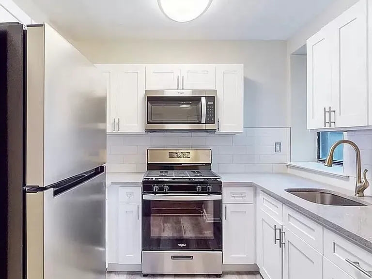 581 Academy St #1G — Photo 26
