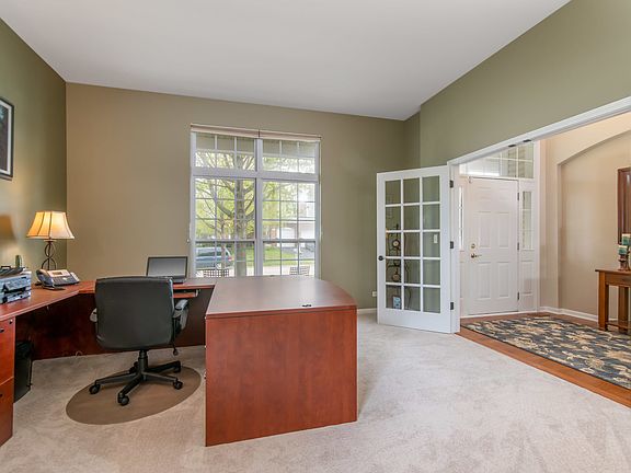 4th image of 3202 Knollwood Cir