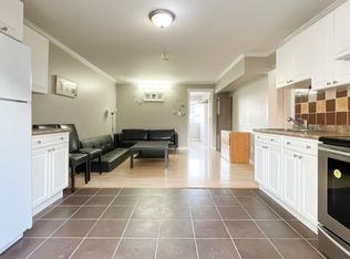 7371 Woolridge Ct #1B, Richmond, BC V7C4H2