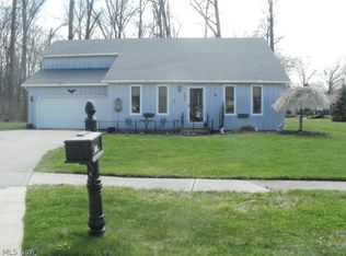 4830 Tanglewood Dr, Lorain, OH 44053