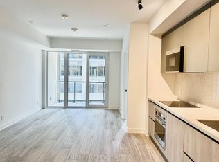 108 Peter St #905, Toronto, ON M5V 0W2