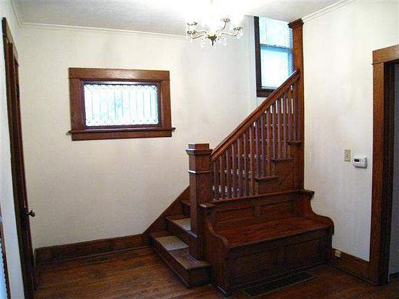 3rd image of 5829 Florence Blvd