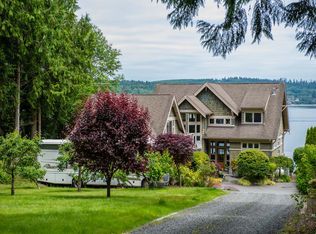 921 S Point Rd, Port Ludlow, WA 98365