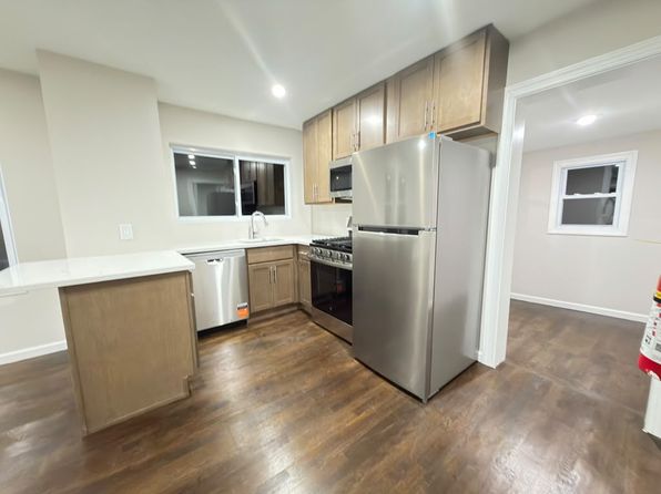 1677 Fairview Ave