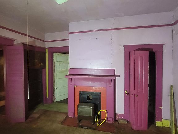 4th image of 727 Richmond Ave