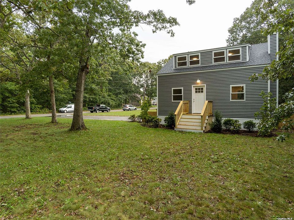 1st image of 305 Wavecrest Dr