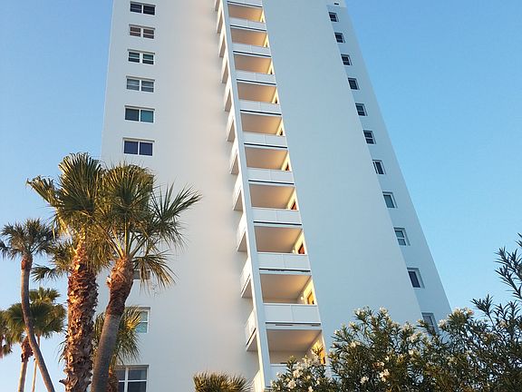 3rd image of 7200 Sunshine Skyway Ln S APT 8C