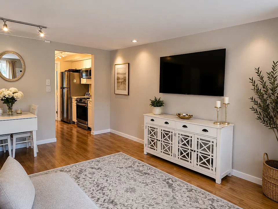 601 Cocheco Ct