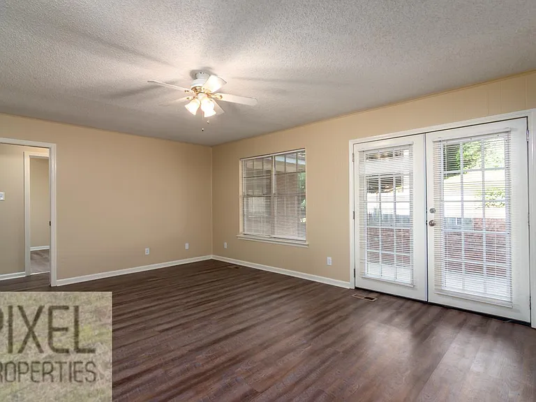 47 Flag Rd — Photo 11