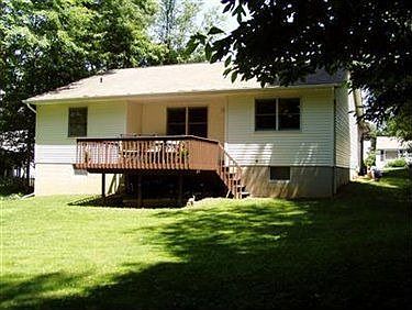3rd image of 417 Fernwood Ave