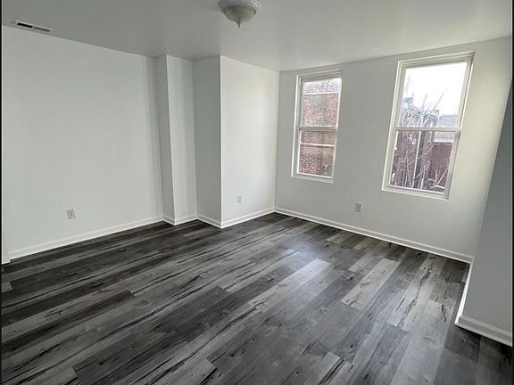 2nd image of 206 53rd St #2