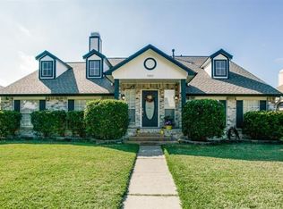 7017 Fox Dr, The Colony, TX 75056
