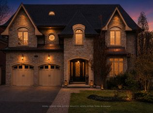 2 Braecrest Ave, Toronto, ON M9P1Z4