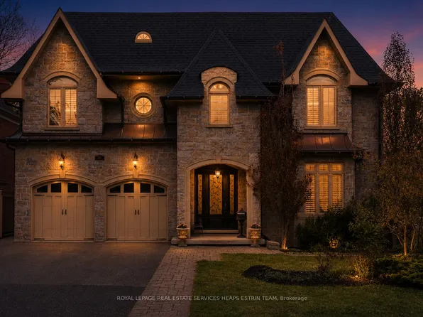 2 Braecrest Ave, Toronto, ON M9P 1Z4