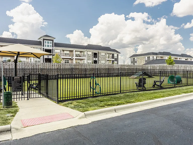 The Avenue at Polaris Apartments — Photo 43