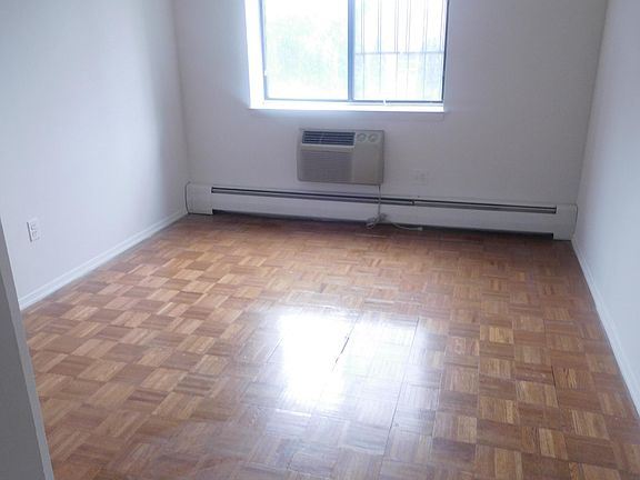 3rd image of 137-02 Northern Blvd #G5