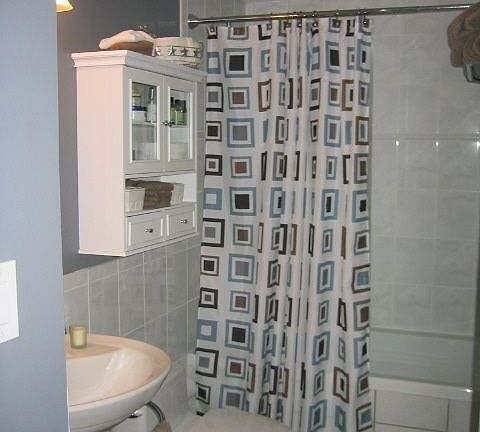 Upstairs Bath