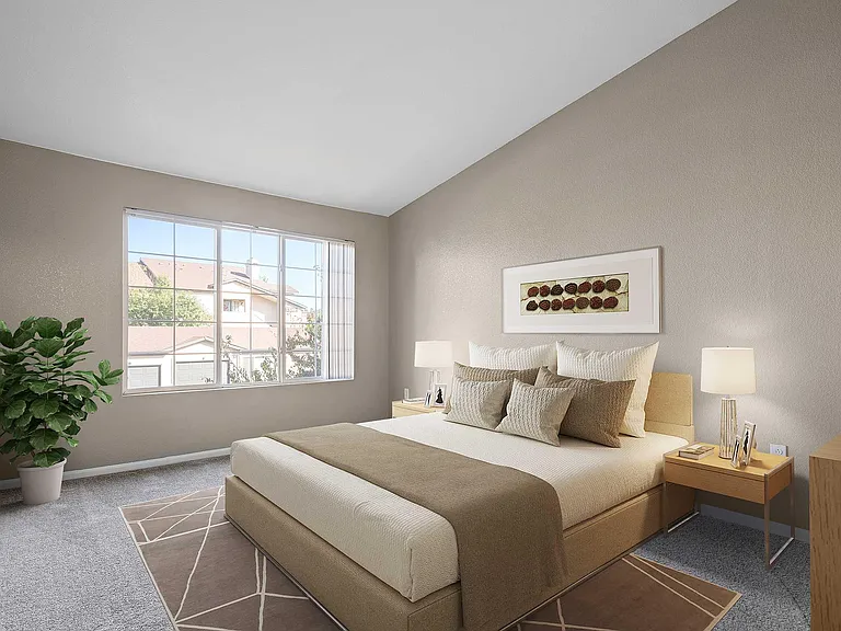 Summerfield Condominiums — Photo 8