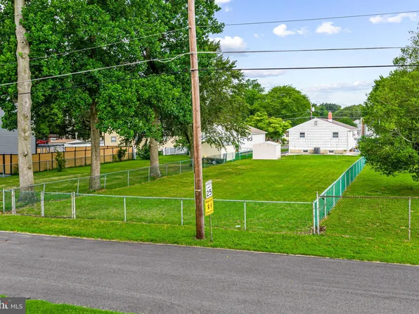 1314 W Atlantic Ave, Blackwood, NJ 08012