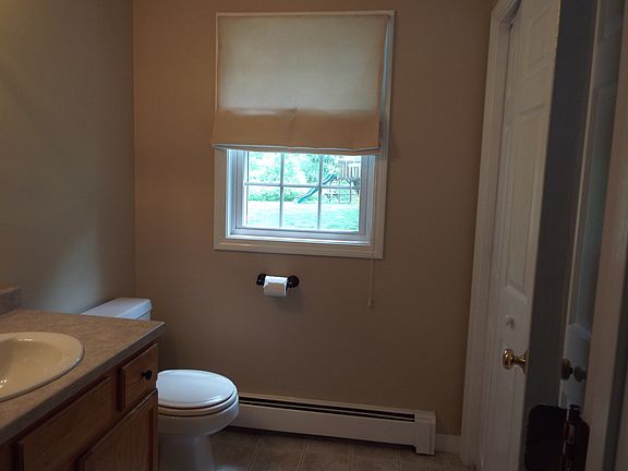 1/2 bath with laundry