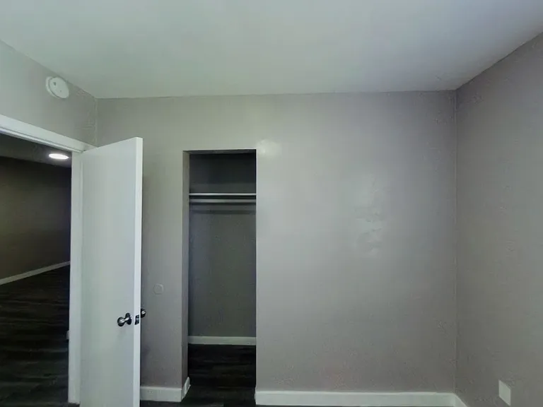 Centrally Located Gated Property Just Outside of Downtown Miami — Photo 31