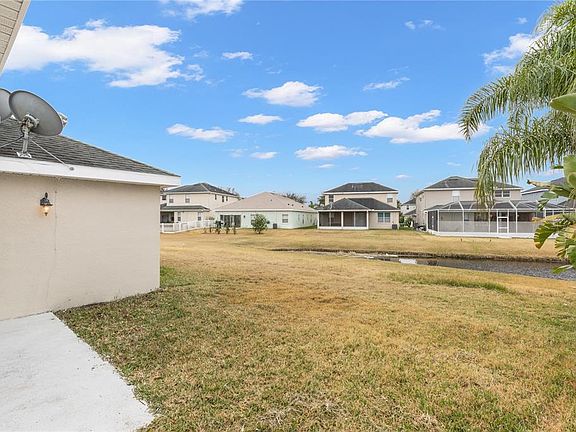 2nd image of 20011 NOB OAK AVENUE