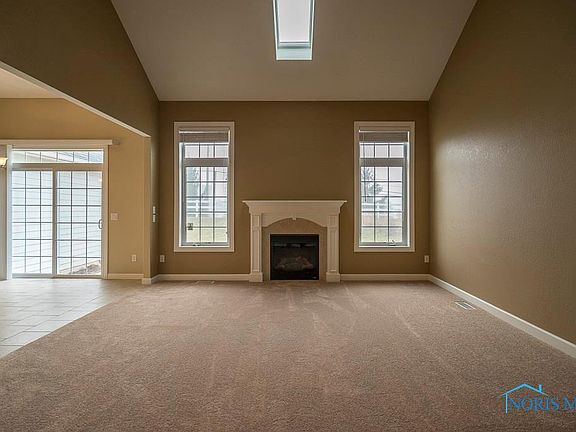 3rd image of 5718 Walnut Cove Dr