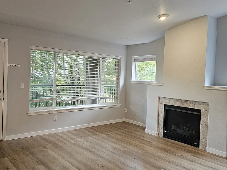 2110 Palisade Blvd #C-7 — Photo 10