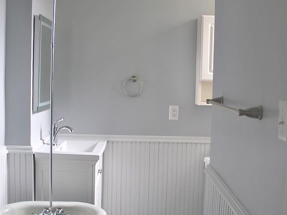 4th image of 319 N 22nd St #B