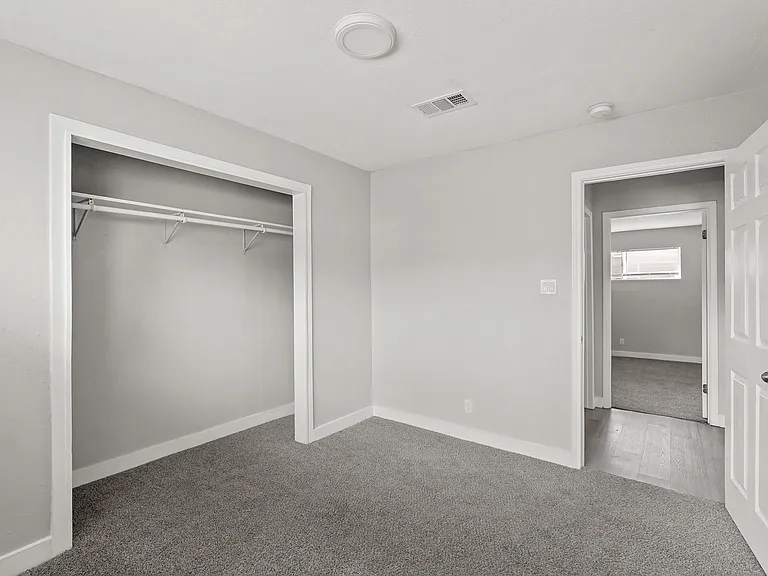 7815 Glass St — Photo 6