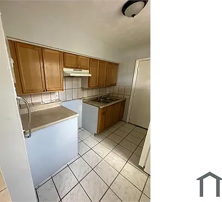 1614 W 3rd St — Photo 13
