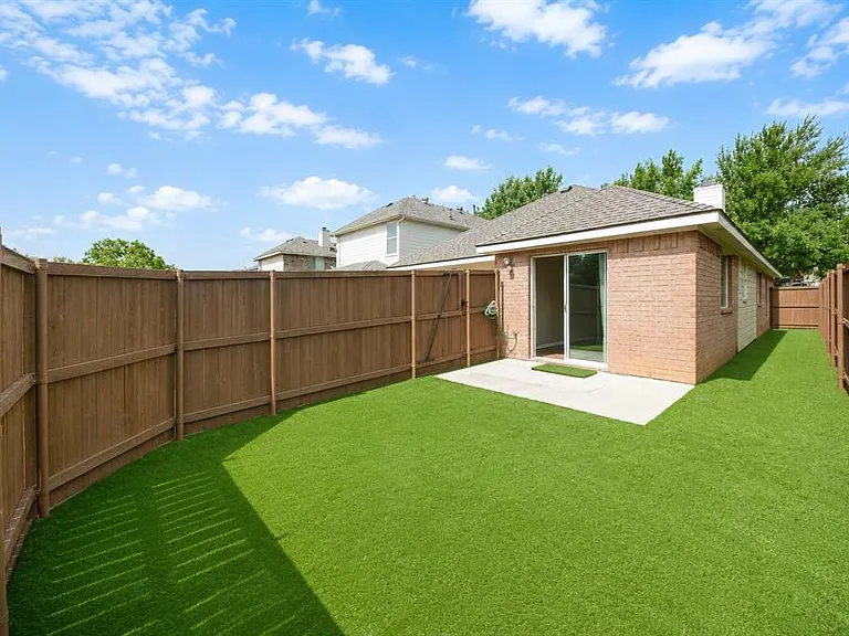 3904 Granby Ln — Photo 25