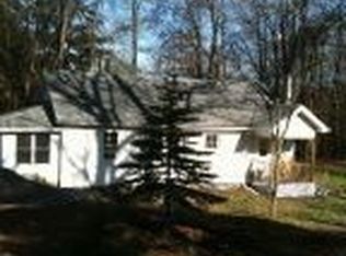 406 Lehman Outlet Rd, Dallas, PA 18612