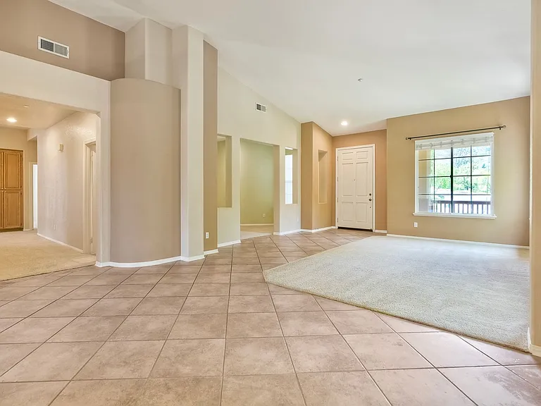2325 Old Ranch Rd — Photo 3