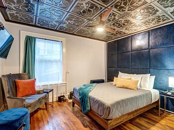2nd image of 321 Boylston Ave E APT 106