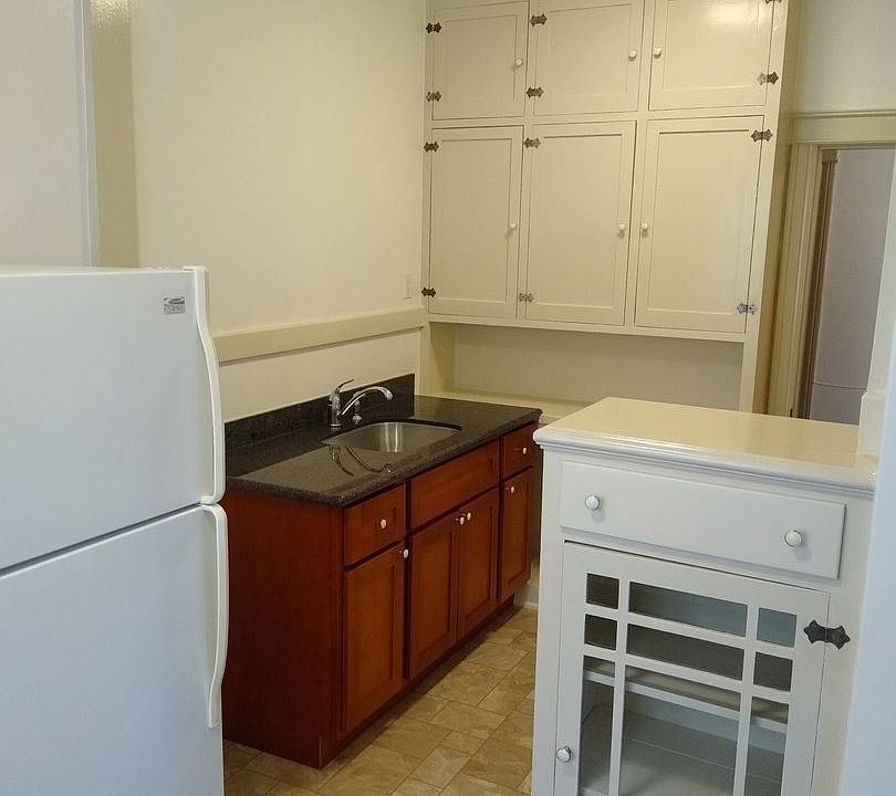 1st image of 99 Jersey St APT 4