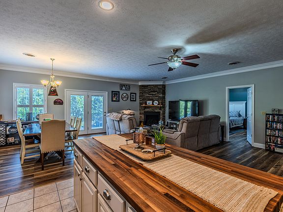 4th image of 459 Lochmere Dr