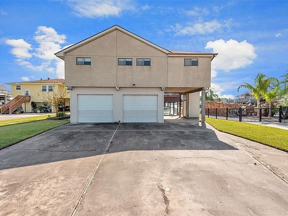 2nd image of 1323 Maui Dr