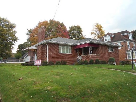 3rd image of 374 Riverview Dr