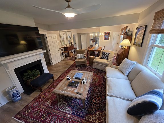 2nd image of 421 Meritta Ave