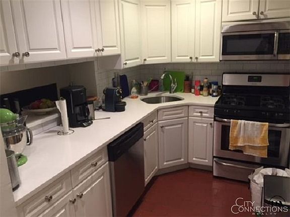 4th image of 303-305 W 80th St #6B
