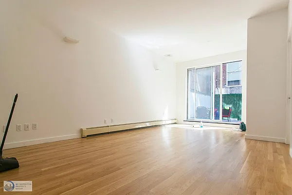 Rented by Metropolitan Property Group | media 8